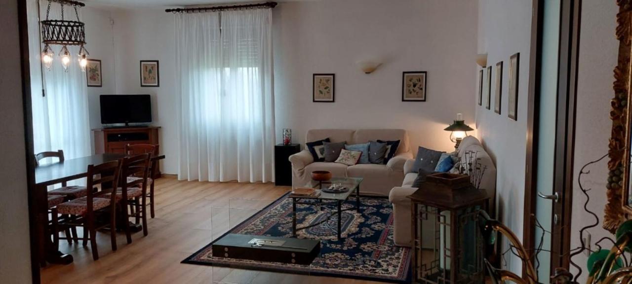 Tenuta I Lecci Terranuova Bracciolini Bagian luar foto